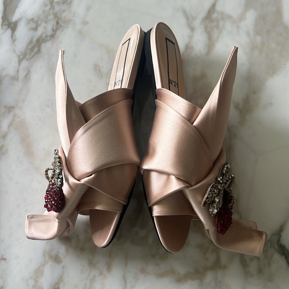 COLLECTORS! No.21 Womens Satin Knot Flat Slides crystal cherry cherries 39 NIB - Picture 2 of 7